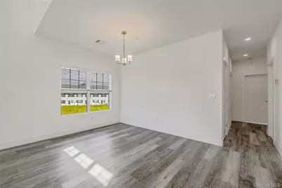 102 Dover Street, Central Islip, NY 11722 - Photo 6