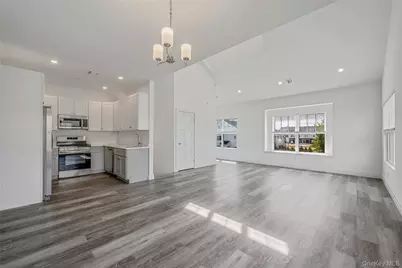 102 Dover Street, Central Islip, NY 11722 - Photo 8