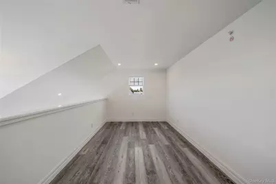 102 Dover Street, Central Islip, NY 11722 - Photo 18