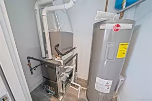 102 Dover St, Central Islip, NY 11722 - Photo 26