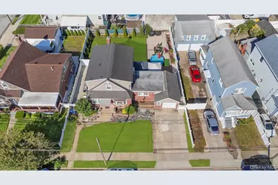 50 Haven Avenue, Valley Stream, NY 11580 - Photo 36