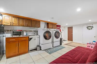 50 Haven Avenue, Valley Stream, NY 11580 - Photo 26