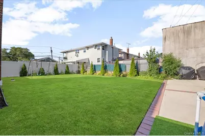 50 Haven Avenue, Valley Stream, NY 11580 - Photo 32