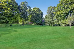 146 Forest Dr, Hyde Park, NY 12538 - Photo 8