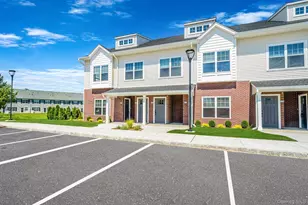 104 Dover St, Central Islip, NY 11722 - Photo 2