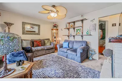 436 N Ontario Avenue, Lindenhurst, NY 11757 - Photo 10