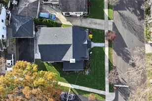 78 Ontario Rd, Floral Park, NY 11001 - Photo 24