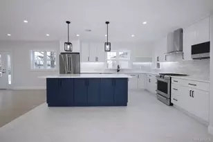 78 Ontario Rd, Floral Park, NY 11001 - Photo 6