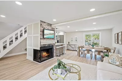 47 Iroquois Avenue, Selden, NY 11784 - Photo 8