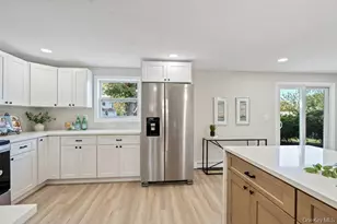 47 Iroquois Ave, Selden, NY 11784 - Photo 14