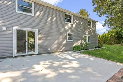 47 Iroquois Avenue, Selden, NY 11784 - Photo 32