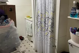 89-18 182nd Pl, Hollis, NY 11423 - Photo 2