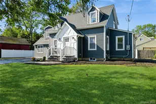 24 Charles St, Hicksville, NY 11801 - Photo 4