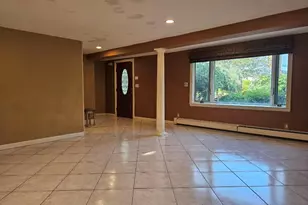 17-02 Clintonville St, Whitestone, NY 11357 - Photo 4