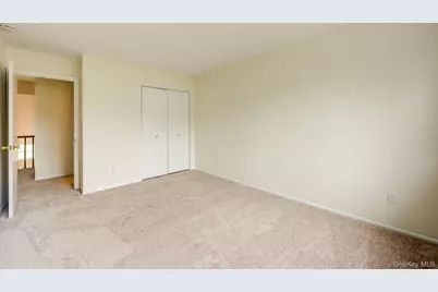 56 Fairlawn Drive, Central Islip, NY 11722 - Photo 28