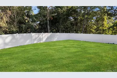30 Bunny Lane, East Setauket, NY 11733 - Photo 30