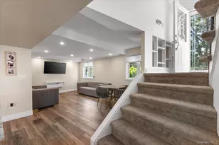 30 Bunny Ln, East Setauket, NY 11733 - Photo 4