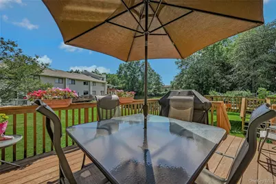 86 Chestnut Lane, Woodbury, NY 11797 - Photo 28