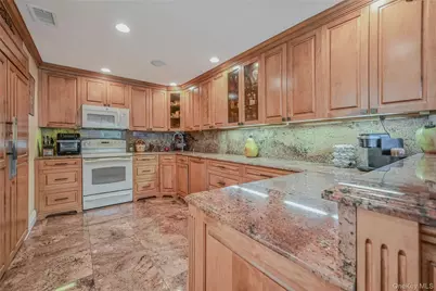 86 Chestnut Lane, Woodbury, NY 11797 - Photo 6