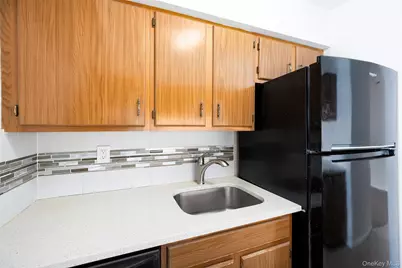 100 Daly Boulevard #411, Oceanside, NY 11572 - Photo 16