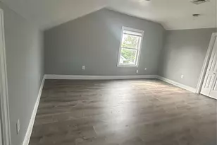 41 Chapman Pl, Bay Shore, NY 11706 - Photo 8