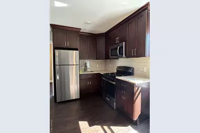 41 Chapman Place, Bay Shore, NY 11706 - Photo 2