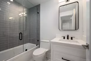 40 Hewlett Ln, Port Washington, NY 11050 - Photo 16