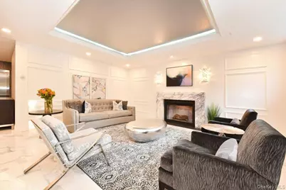 320 E Shore Road #C, Great Neck, NY 11023 - Photo 8