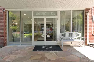 320 E Shore Rd, Great Neck, NY 11023 - Photo 6