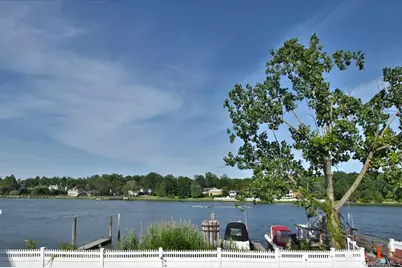 320 E Shore Road #C, Great Neck, NY 11023 - Photo 16