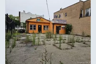 101-01 Jamaica Avenue, Woodhaven, NY 11418 - Photo 2