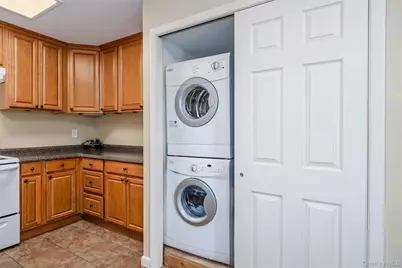 100 Daly Boulevard #2410, Oceanside, NY 11572 - Photo 16