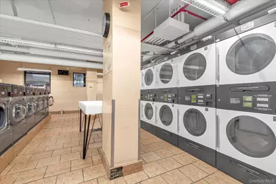 61-15 97 St #4K, Flushing, NY 11374 - Photo 18