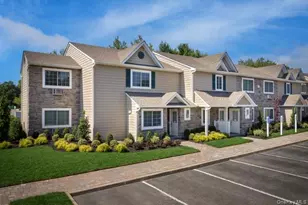 2 Victorian Ct, Holtsville, NY 11742 - Photo 12