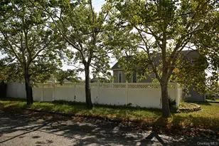 115 Riviera Dr, Mastic Beach, NY 11951 - Photo 22