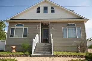 115 Riviera Dr, Mastic Beach, NY 11951 - Photo 2