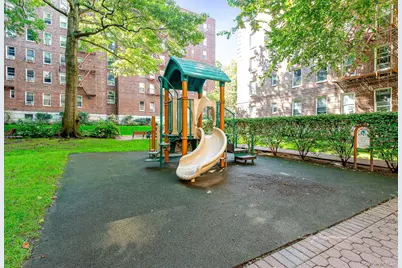 72-61 113th Street #6P, Forest Hills, NY 11375 - Photo 24