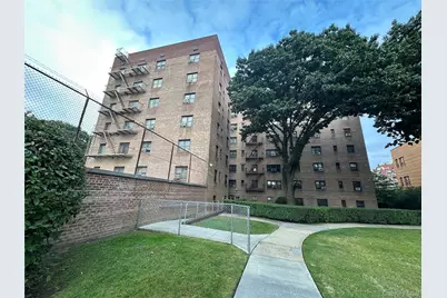 2950 137th Street #LC, Flushing, NY 11354 - Photo 4