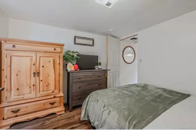 71 Rose Drive, East Meadow, NY 11554 - Photo 30