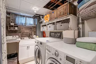 71 Rose Dr, East Meadow, NY 11554 - Photo 38