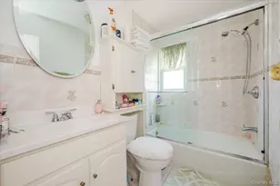 122-53 Milburn St, Saint Albans, NY 11413 - Photo 14