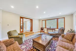 40 Somerset Pl, Syosset, NY 11791 - Photo 14