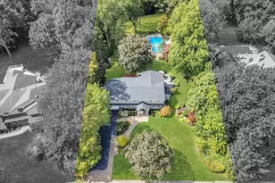 40 Somerset Pl, Syosset, NY 11791 - Photo 4