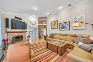 40 Somerset Pl, Syosset, NY 11791 - Photo 16