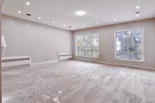 105 Grove St, Monsey, NY 10952 - Photo 8