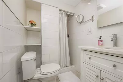 2 Hamilton Street, Farmingdale, NY 11735 - Photo 28