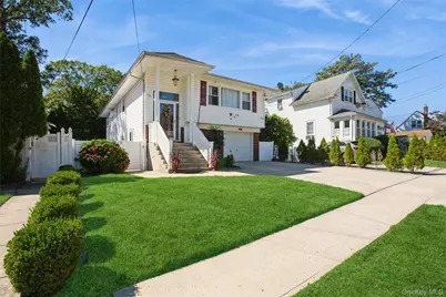 200 E Euclid Street, Valley Stream, NY 11580 - Photo 6