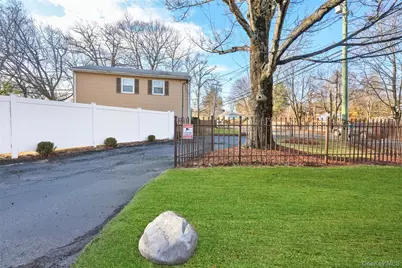 138 E Eckerson Road, Spring Valley, NY 10977 - Photo 30