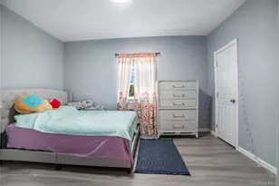 7 Willis Ave., Floral Park, NY 11001 - Photo 18