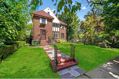 15 Park Place, Fleetwood, NY 10552 - Photo 2